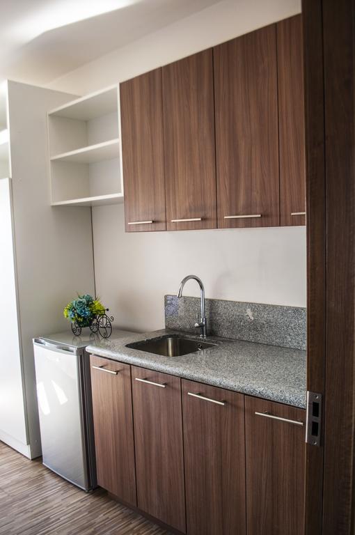 Titan Condo At Studio City Tower 1 Alabang Manila Luaran gambar