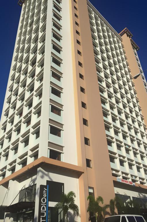 Titan Condo At Studio City Tower 1 Alabang Manila Luaran gambar